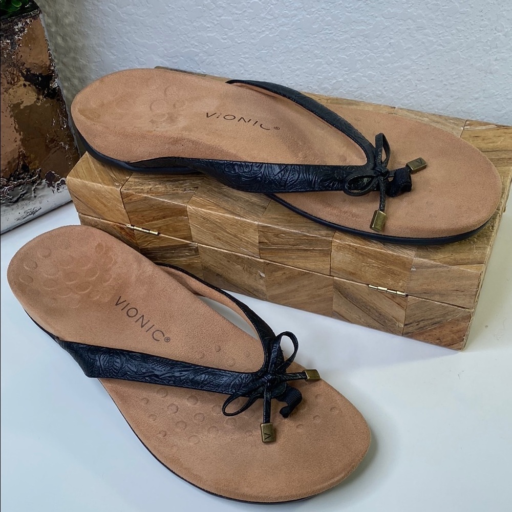 Vionic Bella Black and Tan Flip Flop Thong Sandals‎ Size 11